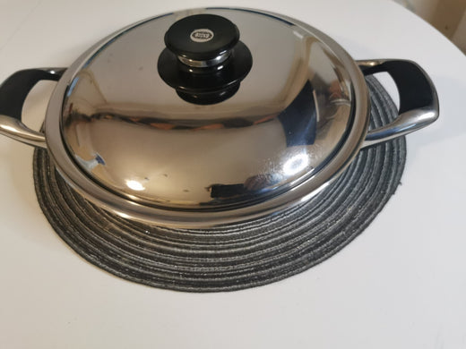 AMC Pfanne, 24 cm, Tief 5 cm, 2 Liter Induktion mit Deckel - Produktbild 1 | potoria.de