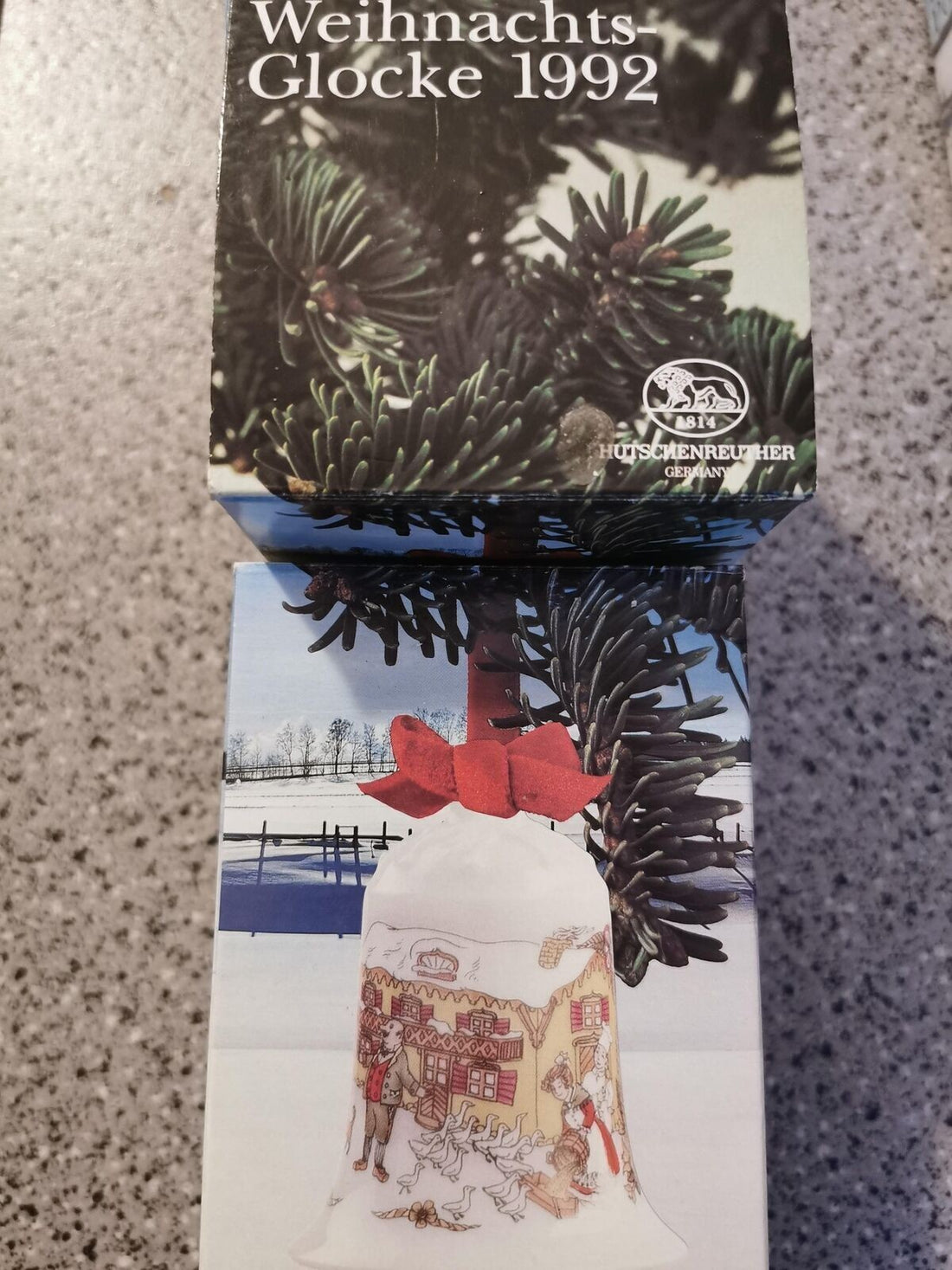 Hutschenreuther Porzellan Weihnachtsglocke 1992 - Produktbild 1 | potoria.de